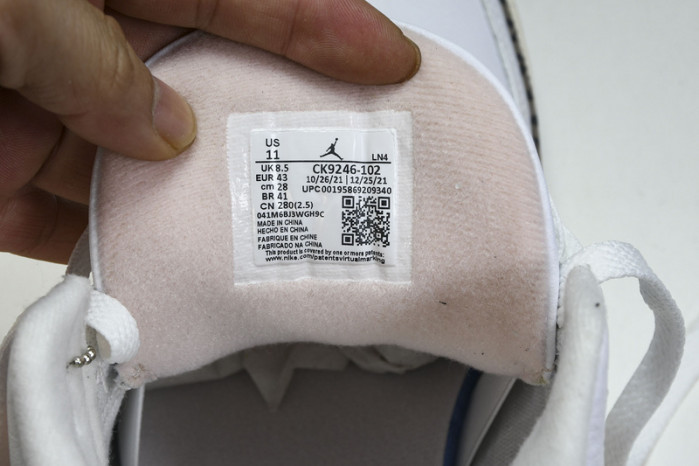 AIR JORDAN 3 RETRO 