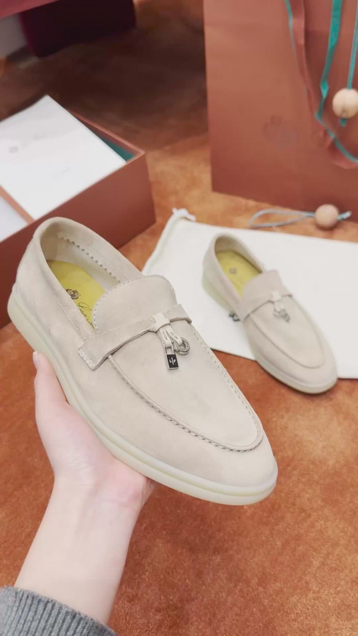 L0R0 P1ANA SNEAKER