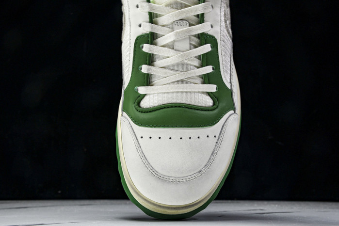 Gv*c sneaker