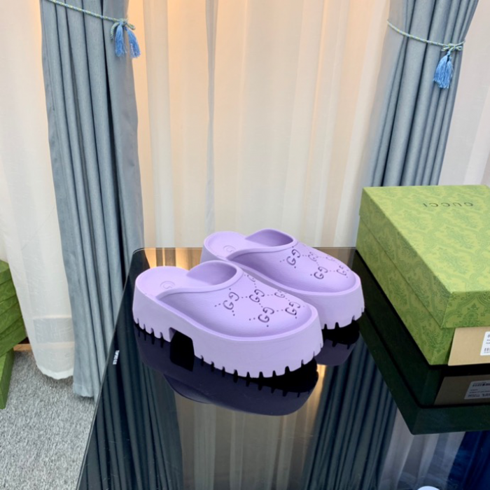 Gv*c slippers