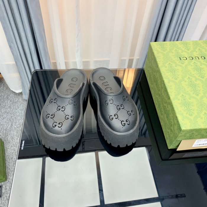 Gv*c slippers