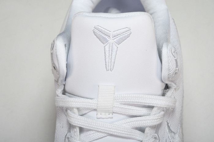 NIKE KOBE 8 PROTRO TRIPLE WHITE FJ9364-100