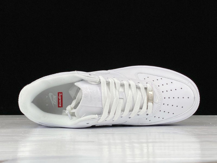 Svp*me x nike air force 1 cu9225-100