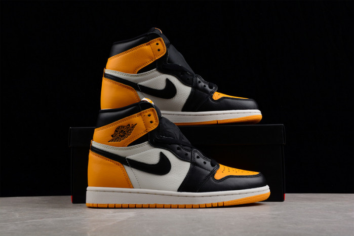 Air Jordan 1 Retro High OG “Yellow Toe”  555088-711