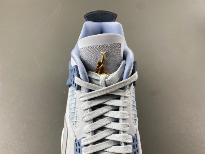 Jordan 4 UNC Tar Heels PE HV9204-407