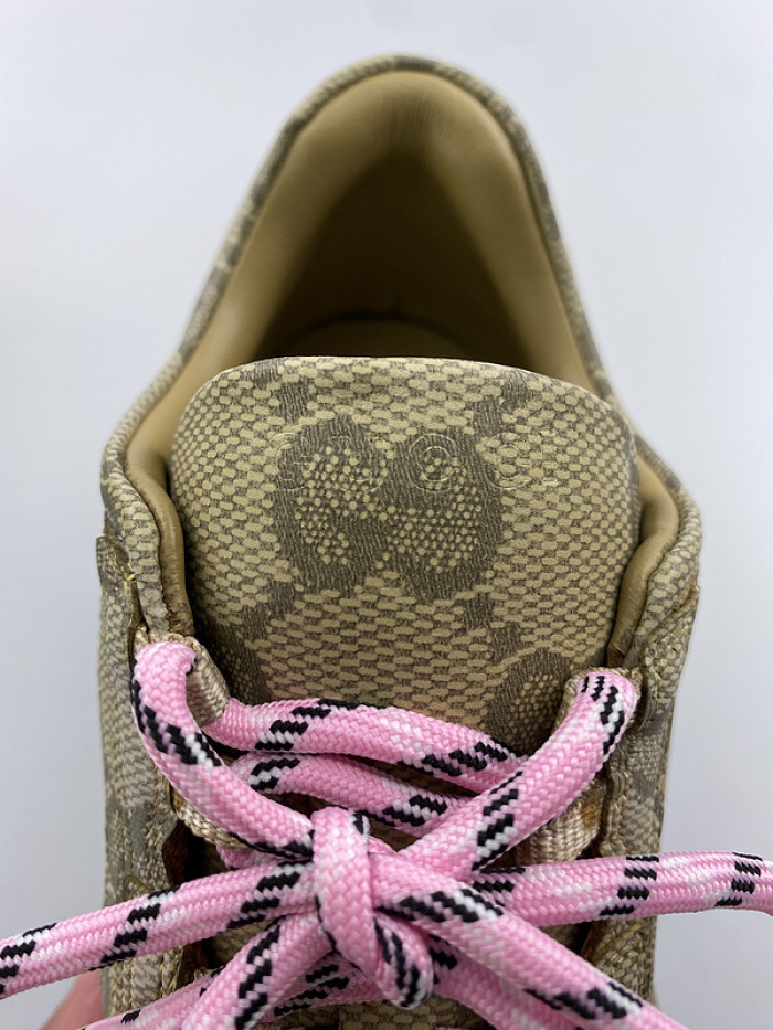 Gv*c sneaker