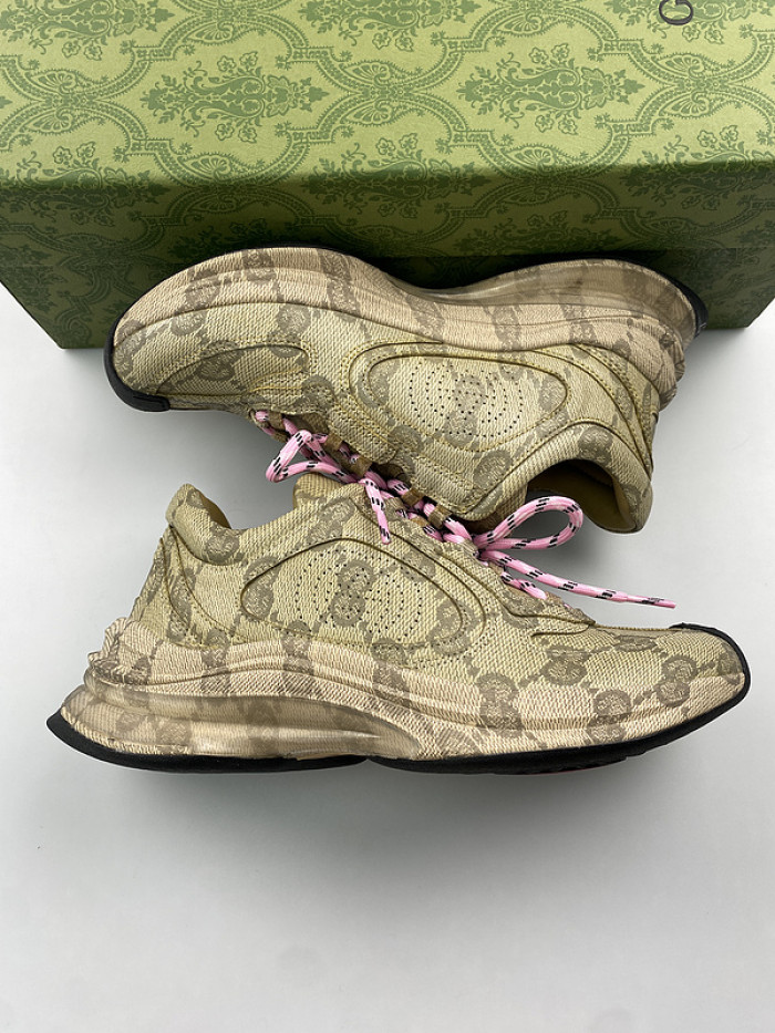 Gv*c sneaker