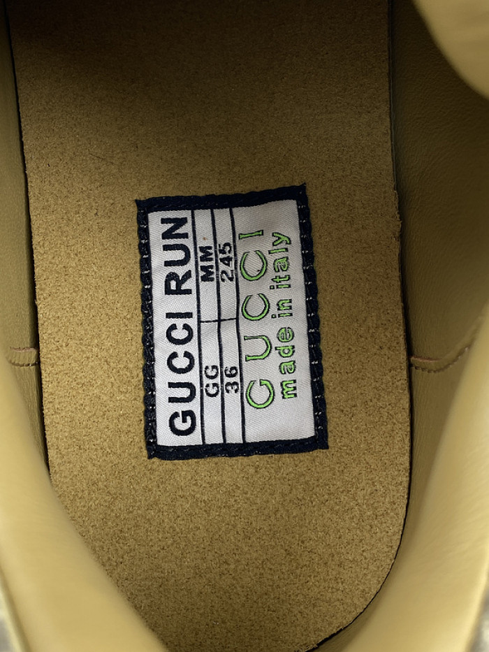 Gv*c sneaker