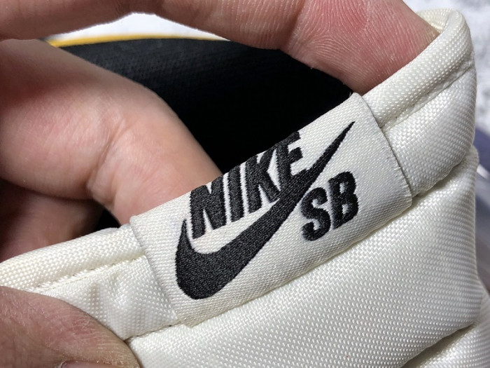 Air Jordan 1 High 