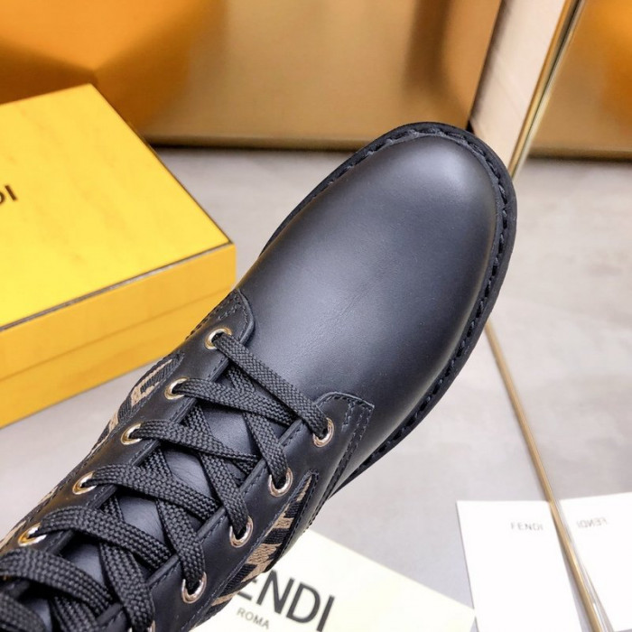 FD  ANKLE BOOTS