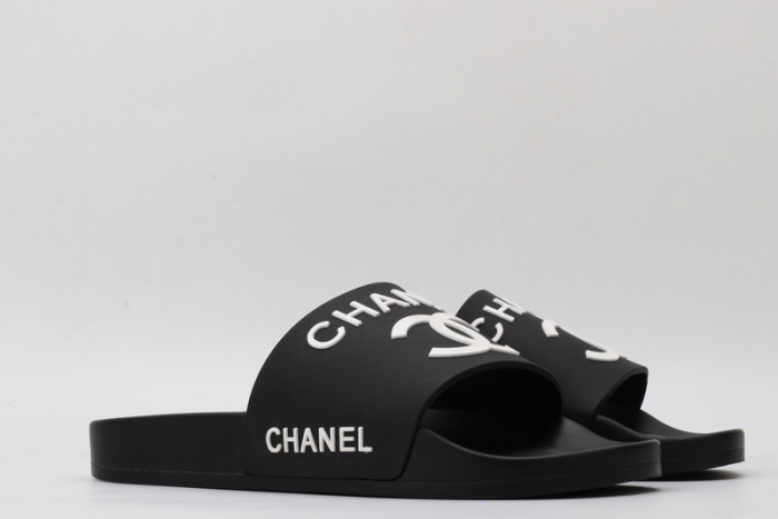 CH*NEL SLIPPERS