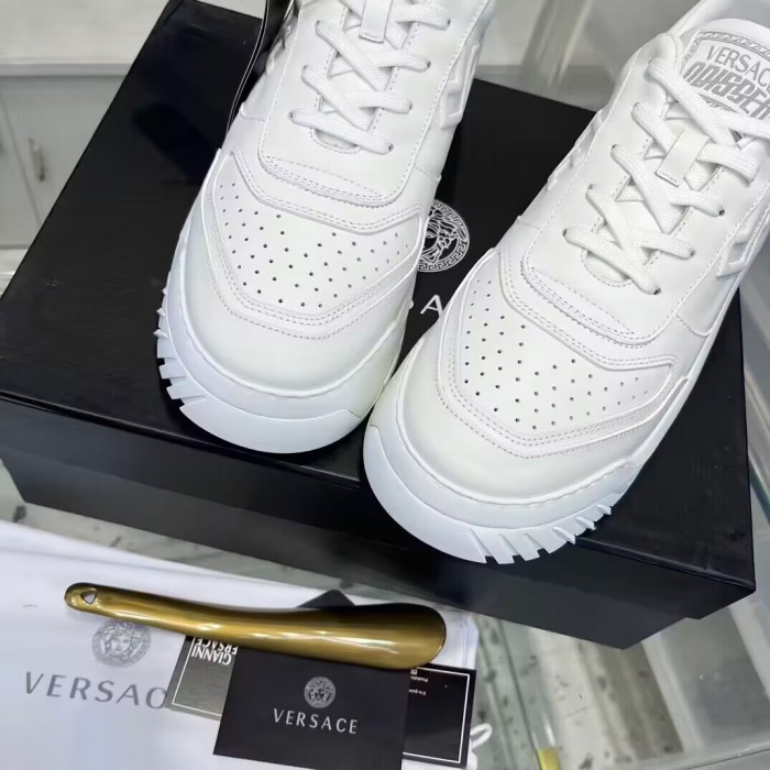 VERS SNEAKERS 23112902